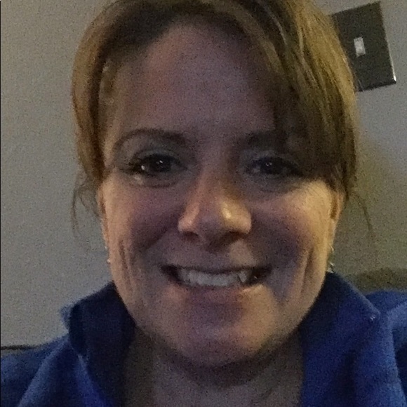 Meet your Posher, Kerri - Picture 1 of 1